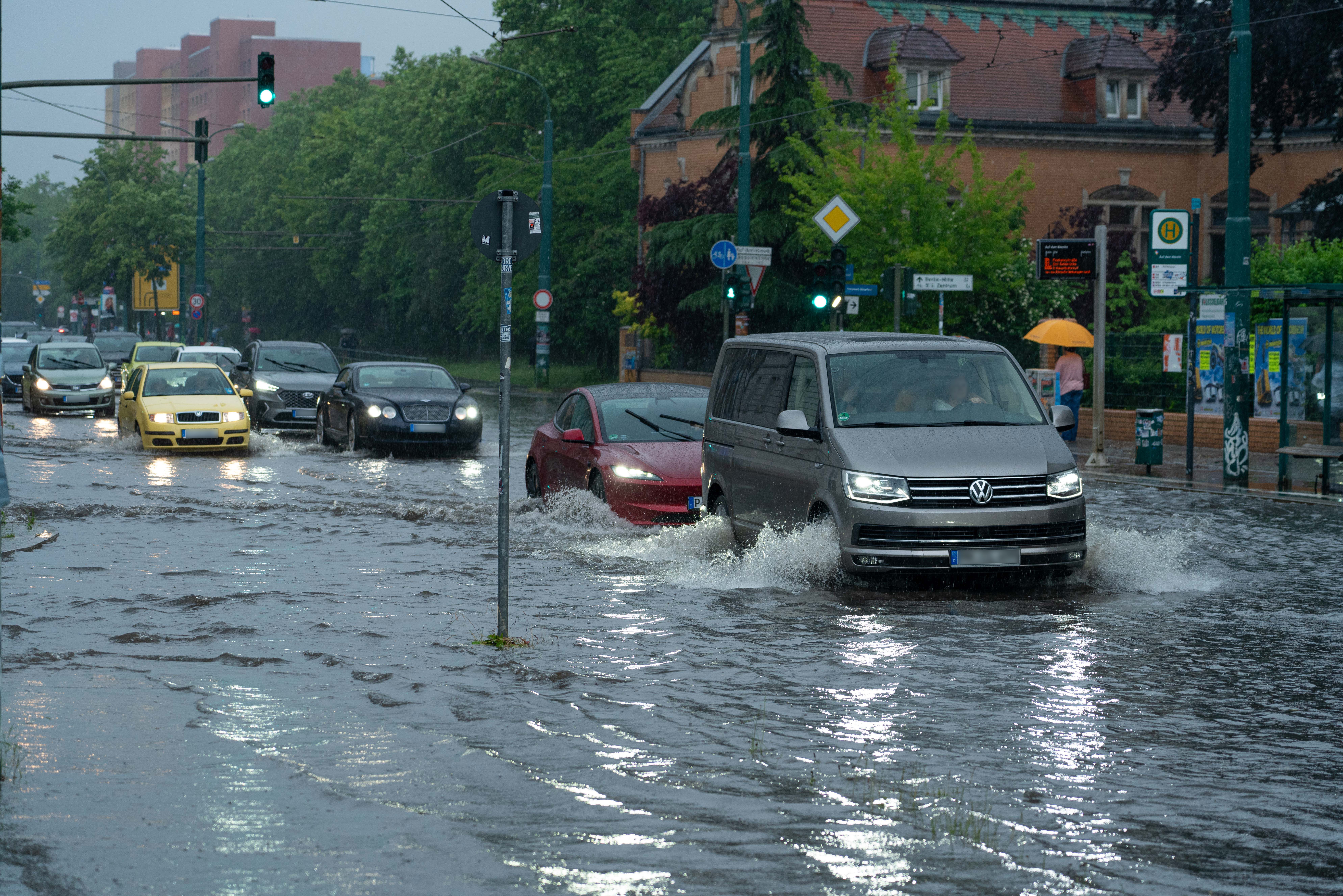 Extremwetter-Phänomene werden oft von Falschbehauptungen begleitet.