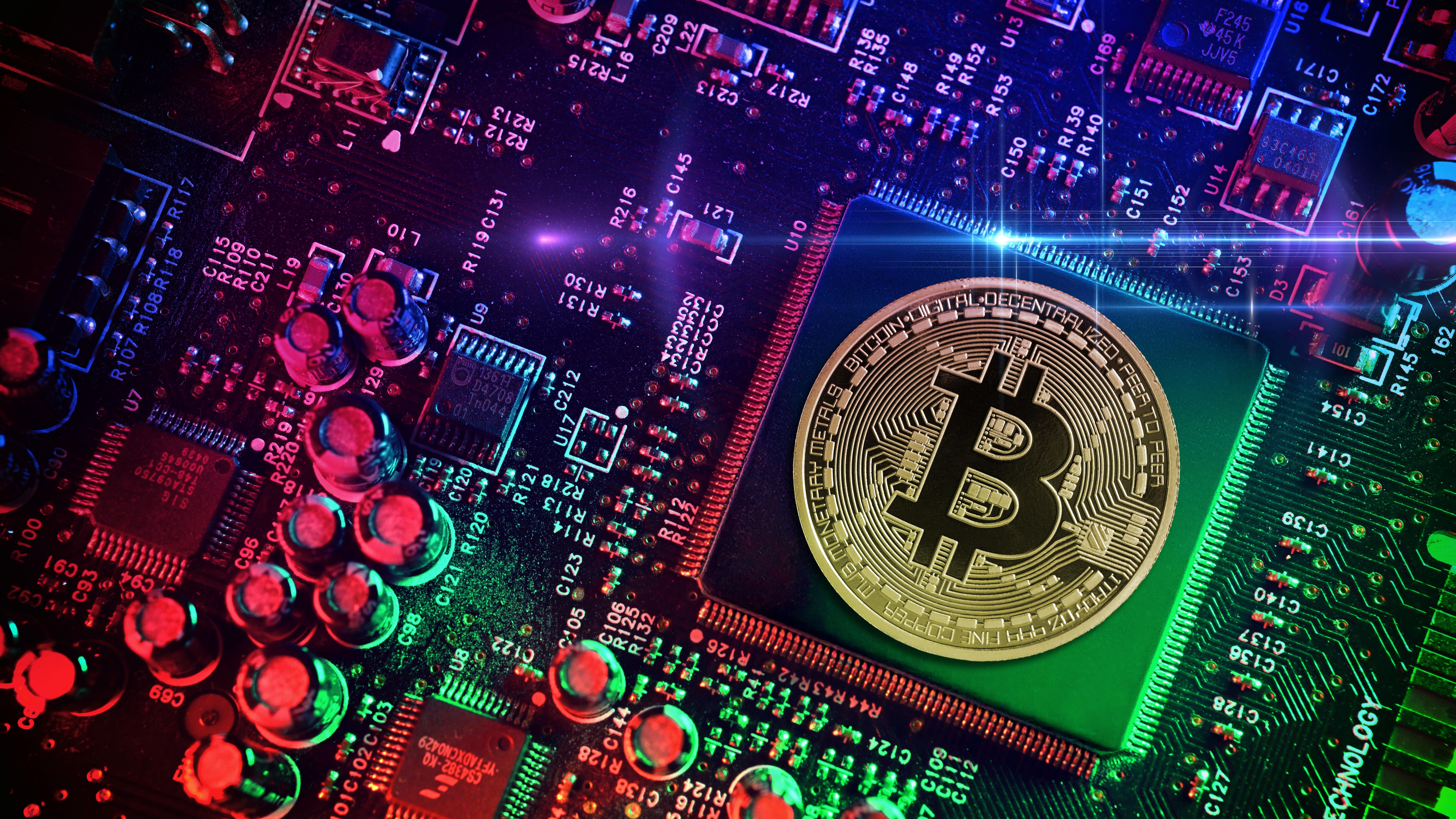 Erfundene Artikel und Promi-Testimonials locken Anleger zu unseriösen Krypto-Plattformen