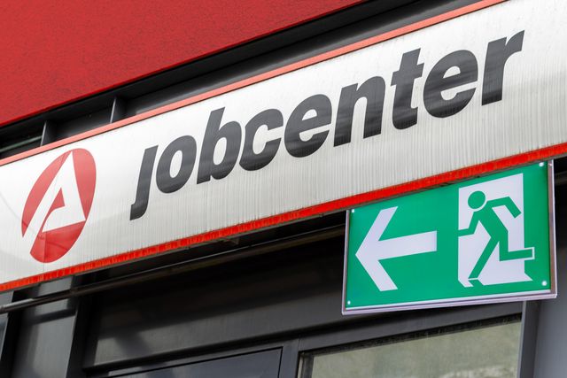 Das Jobcenter prüft Ansprüche auf Bürgergeld nach gesetzlichen Vorgaben