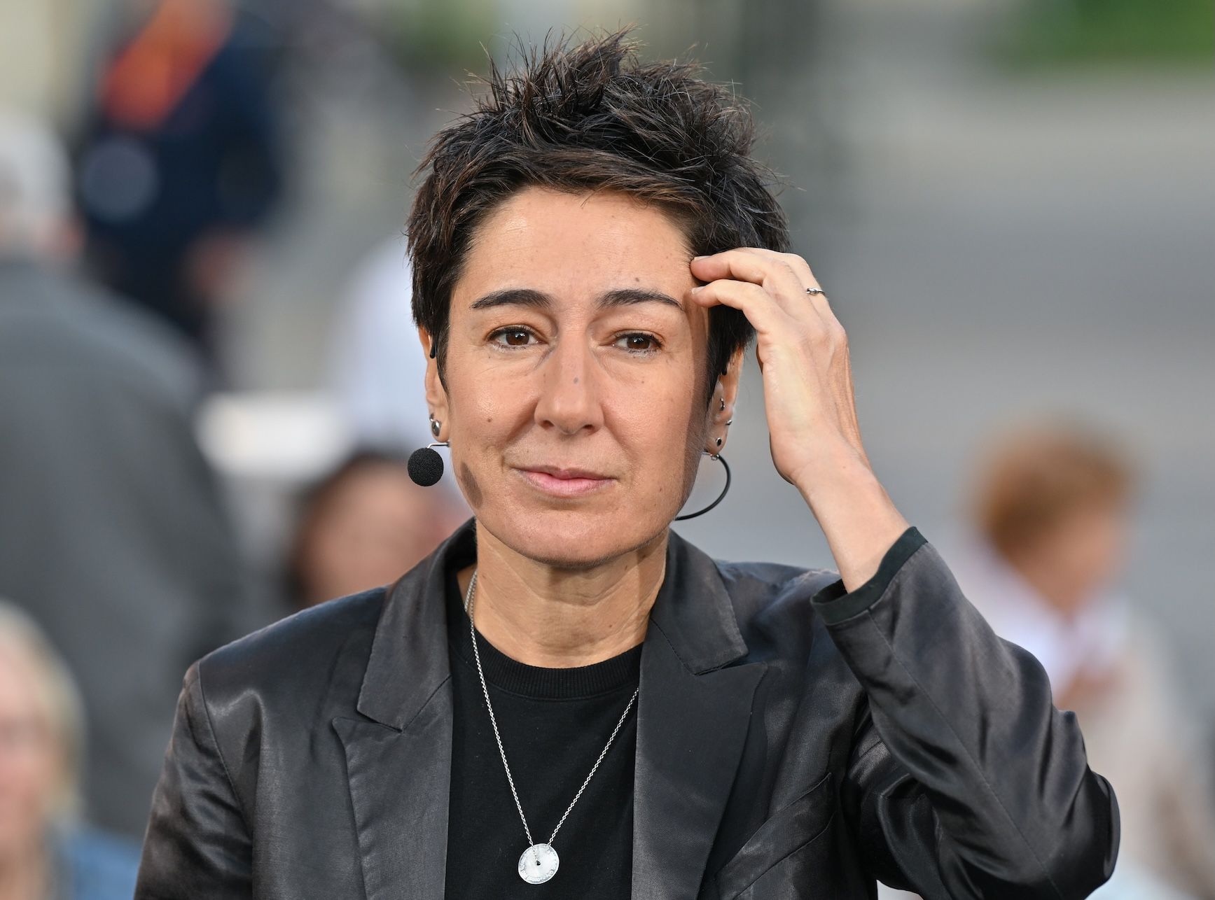 Mit einer erfundenen Geschichte über Dunja Hayali erreichen Videos hunderttausende Aufrufe