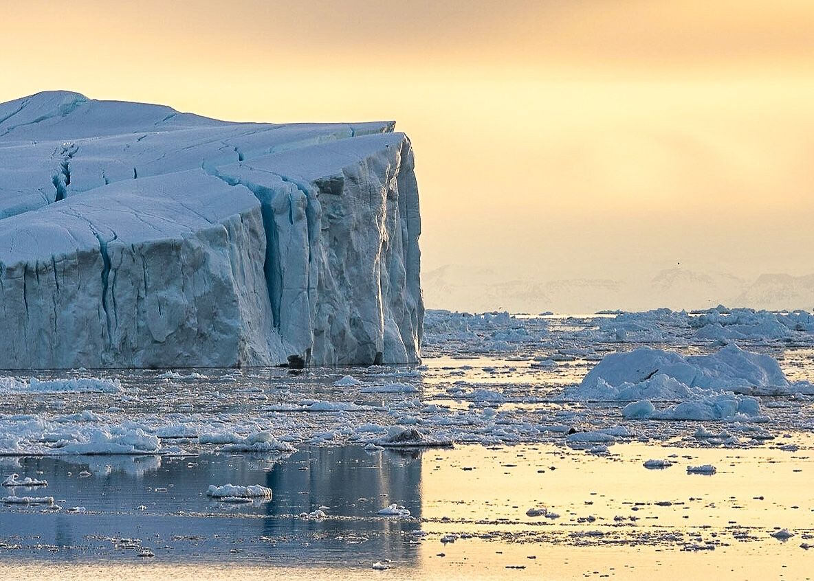 Das Eis in Grönland schmilzt aktuell in Rekordgeschwindigkeit